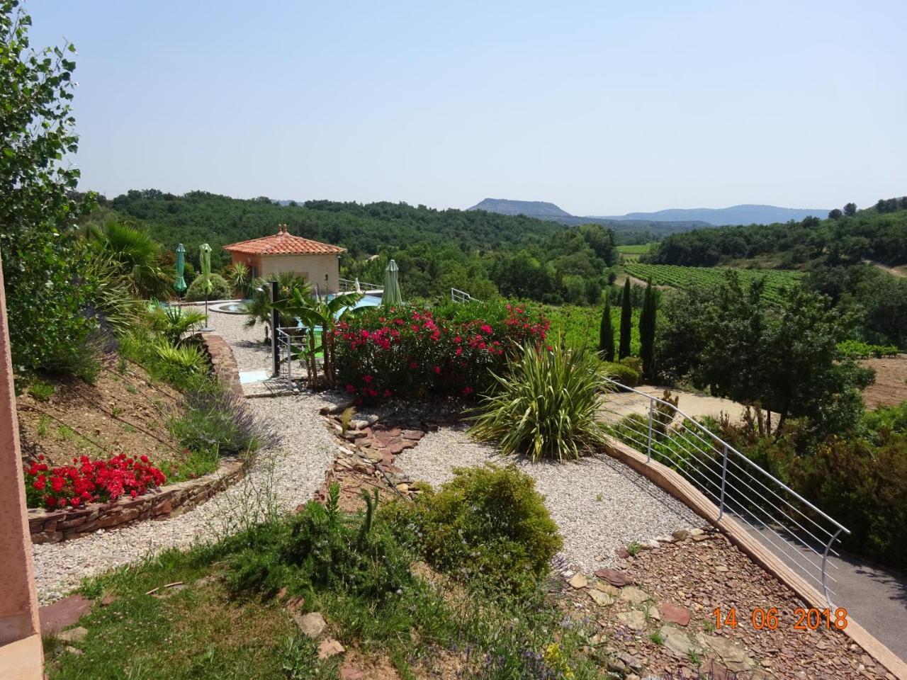 Domaine De Flo Panzió Saint-Jean-de-la-Blaquiere Kültér fotó